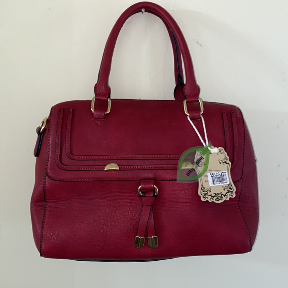 NWT Alyssa Vegan Leather Purse